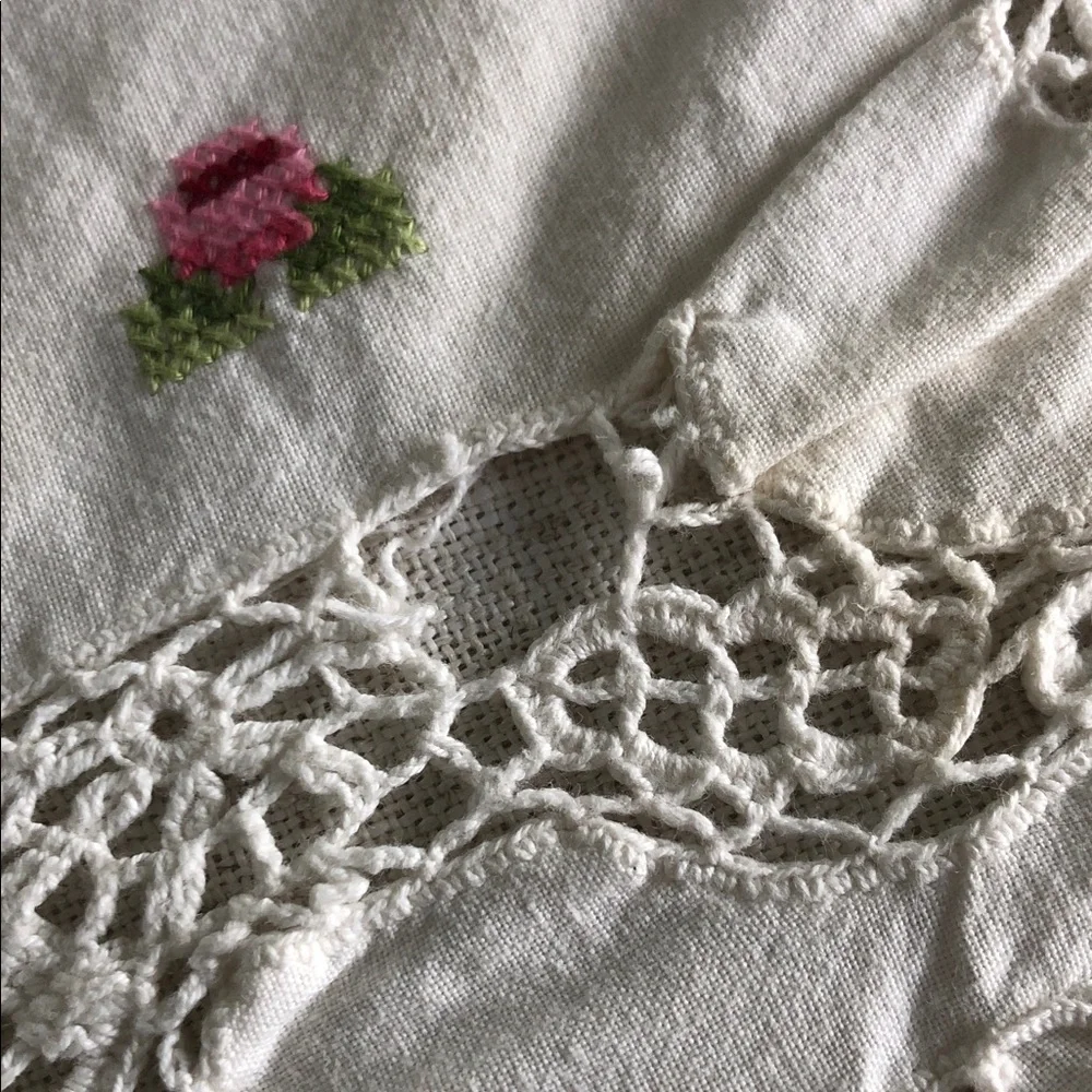 VINTAGE UPCYCLED COTTON TABLECLOTH EMBROIDERY & CROCHET DETAILS